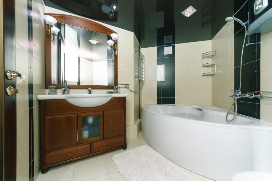 Stylish Two-Level Flat 2 Min From Khreschatyk Kiev Ngoại thất bức ảnh