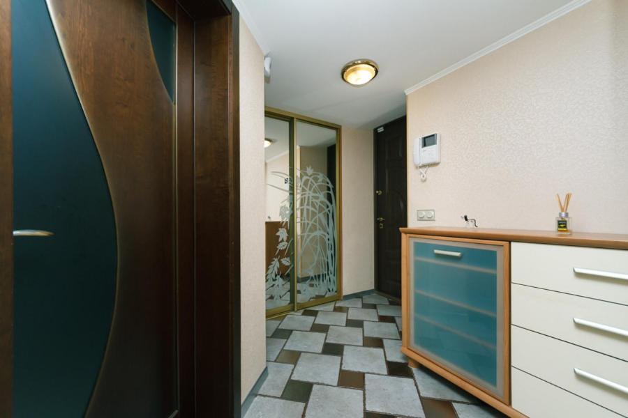 Stylish Two-Level Flat 2 Min From Khreschatyk Kiev Ngoại thất bức ảnh